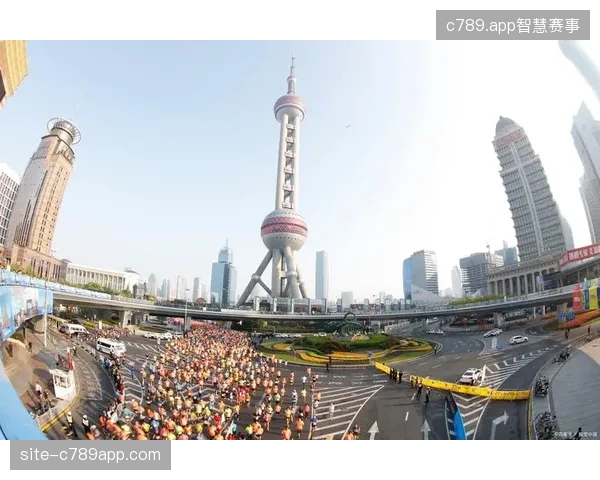 上海马拉松全链路直播分发技术方案，如何解决赛事关键节点画面延迟卡顿问题